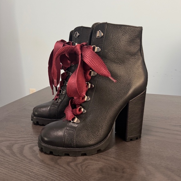 Schutz Zara Lug Sole Leather Boots size 8 B - Picture 1 of 11